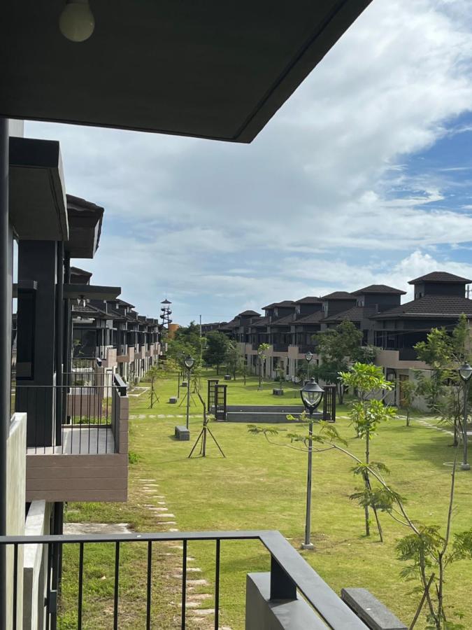Seafront Residences Vacation Getaway Сан Хуан Екстериор снимка