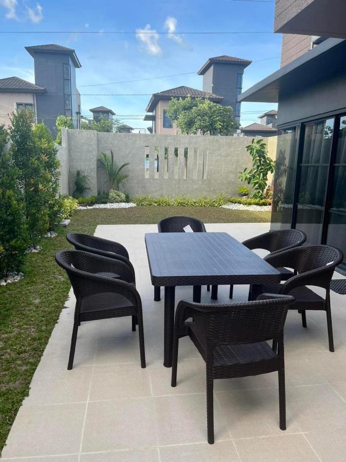 Seafront Residences Vacation Getaway Сан Хуан Екстериор снимка