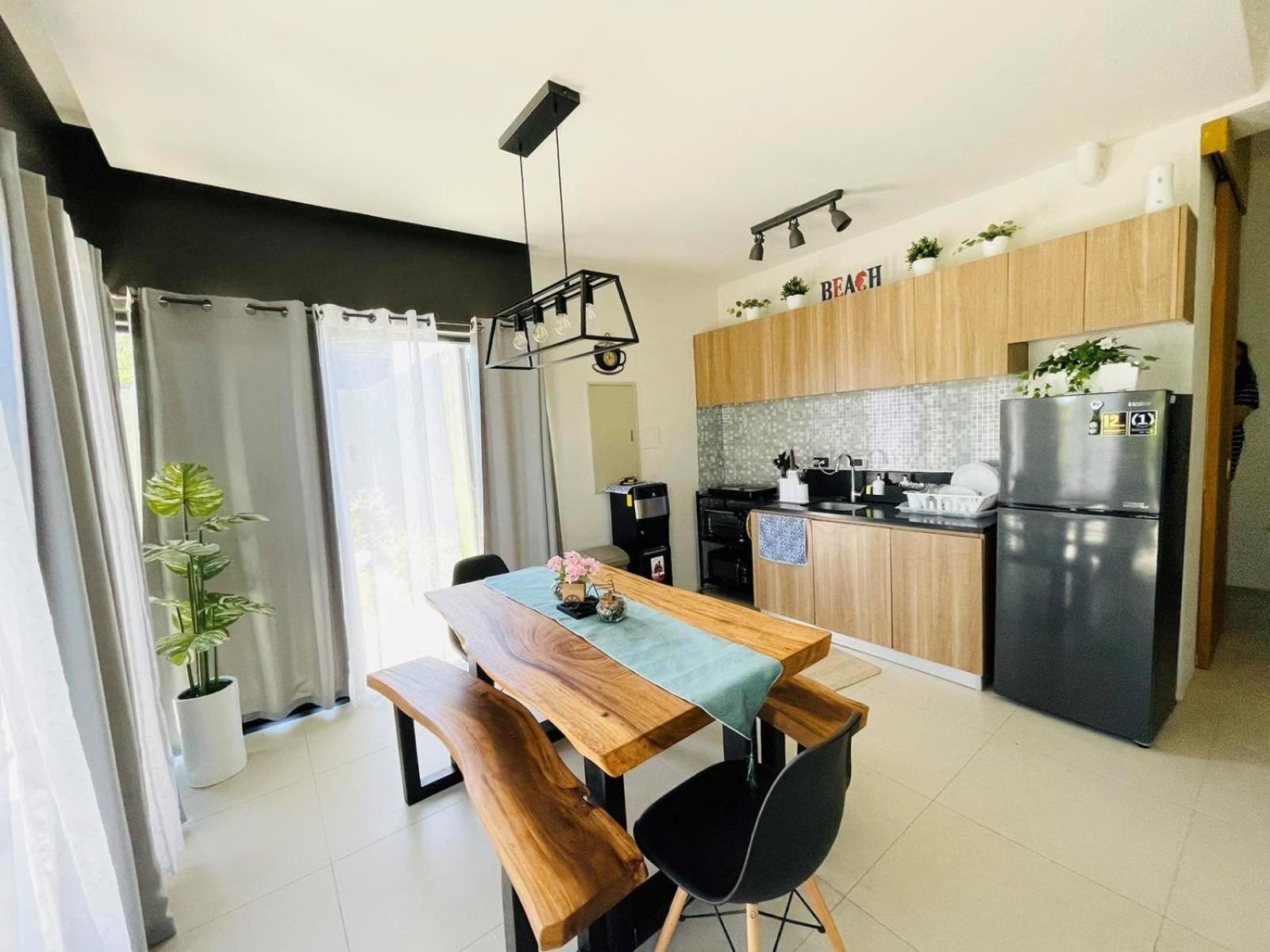 Seafront Residences Vacation Getaway Сан Хуан Екстериор снимка