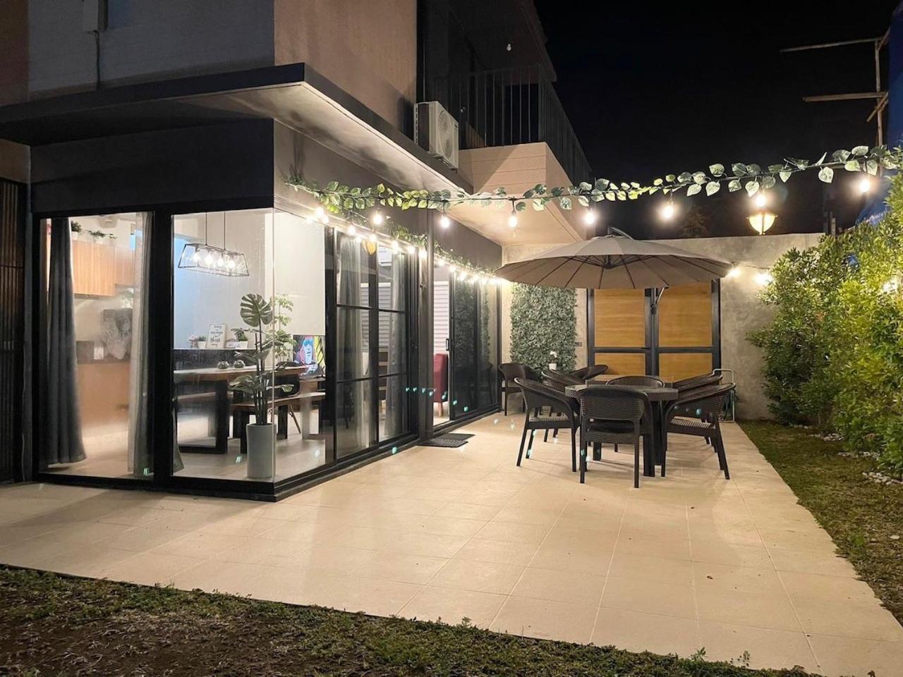 Seafront Residences Vacation Getaway Сан Хуан Екстериор снимка